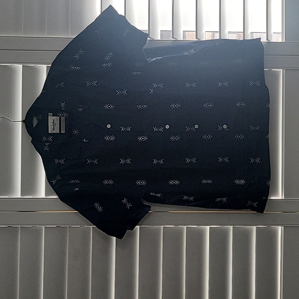 Men's shirt